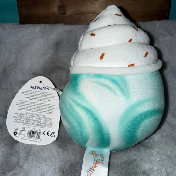 BNWT: 5” Feliciti Scented Squishmallow - Picture 3 of 10